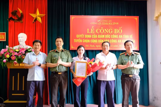 Vợ của đồng chí Trần Trung Hiếu được tuyển dụng vào ngành Công an Nhân dân