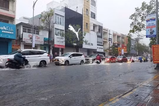 Xuất hiện tin giả bão số 4 đã vào miền Trung, Trung tâm khí tượng cảnh báo khẩn