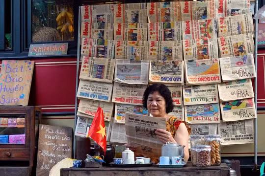 Toa tàu “vượt thời gian” đưa người dân trở về nếp sống Hà Nội thời bao cấp