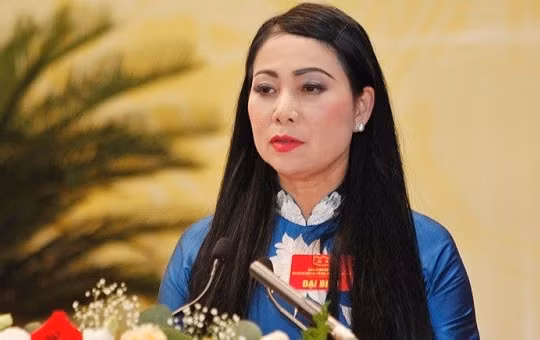 Tạm đình chỉ nhiệm vụ Đại biểu Quốc hội đối với bà Hoàng Thị Thúy Lan