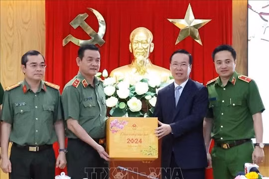 Công an phải luôn bám sát cơ sở, đảm bảo an ninh, an toàn và trật tự xã hội trên địa bàn TP Hồ Chí Minh