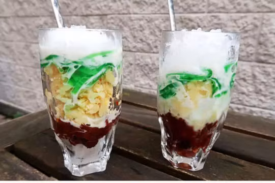 Chè ba màu lọt danh sách 100 món tráng miệng ngon nhất châu Á