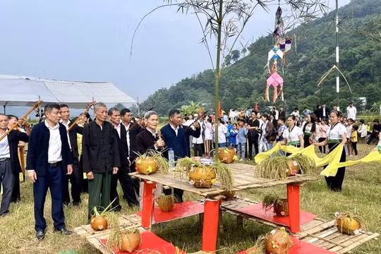Đặc sắc Lễ hội Kin Lẩu Khẩu Mẩu của người Thái trắng Lai Châu