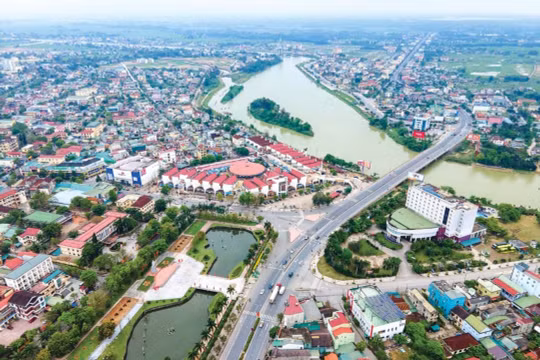 Thủ tướng Chính phủ công nhận thành phố Đông Hà là đô thị loại II và Kỷ niệm 15 năm thành lập