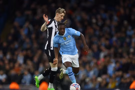 Hạ Newcastle, Man City giành vé vào bán kết FA Cup