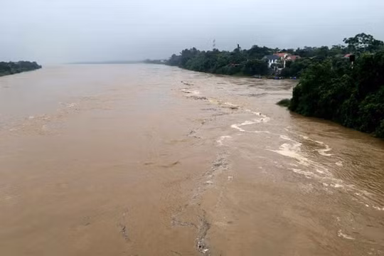 Mực nước sông Mã ở Thanh Hóa đang lên cao