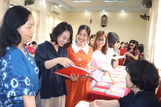 Gặp gỡ các tác giả viết cho Thiếu nhi tại TP Hải Dương