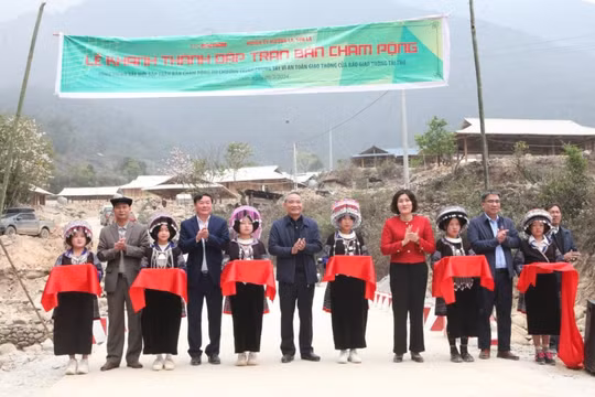 Báo Giao thông khánh thành đập tràn Chăm Pộng tại xã Ngọc Chiến, huyện Mường La