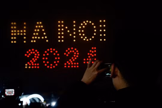 Màn trình diễn ấn tượng của 300 drone tại chương trình “Du lịch Hà Nội chào 2024 ”