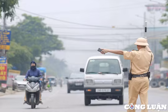 Hà Nội: Hàng loạt trường hợp vi phạm tốc độ trên quốc lộ 32