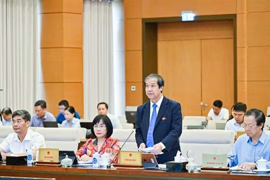 Bộ trưởng Nguyễn Kim Sơn: Luật Nhà giáo để thu hút và giữ chân nhà giáo giỏi