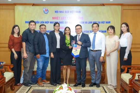 Thắt chặt hơn nữa quan hệ hợp tác, hữu nghị giữa Hội Nhà báo Việt Nam và Liên hiệp Nhà báo quốc gia Malaysia
