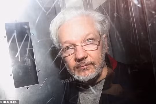 Người sáng lập WikiLeaks đối mặt nguy cơ bị dẫn độ sang Mỹ và án tù 175 năm