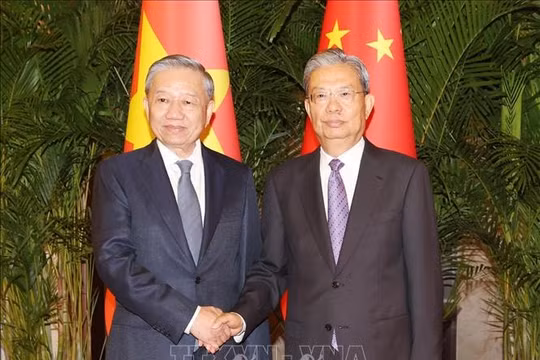 Tổng Bí thư, Chủ tịch nước Tô Lâm hội kiến Ủy viên trưởng Nhân đại toàn quốc Trung Quốc Triệu Lạc Tế