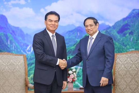 Việt Nam - Lào: Chú trọng đẩy nhanh tiến độ các dự án kết nối cơ sở hạ tầng giao thông chiến lược