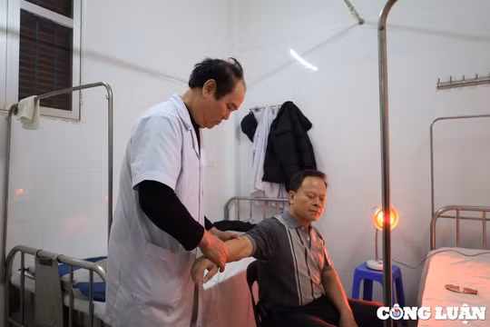Tấm lòng y đức của người thầy thuốc cựu chiến binh chữa bệnh miễn phí