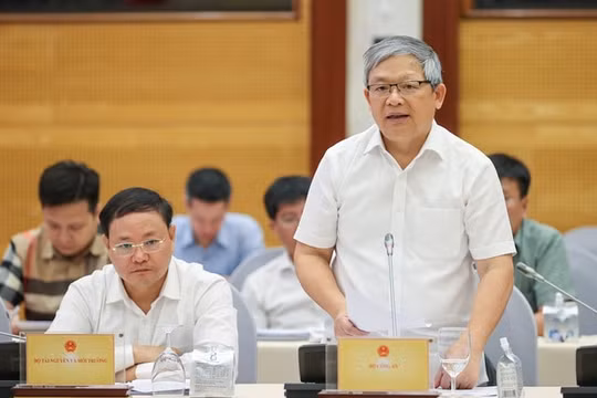 Thiếu tướng Hoàng Anh Tuyên: Nhiều người bị lừa đảo ra ngân hàng, sắp chuyển tiền thì được kịp thời ngăn chặn