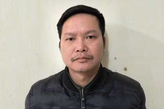 Thái Bình: Khởi tố đối tượng dùng dao khống chế, yêu cầu bị hại chuyển 300 triệu đồng
