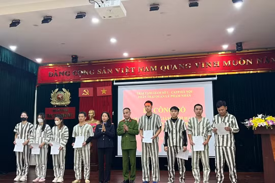 Công an Hà Nội công bố quyết định giảm thời hạn chấp hành án phạt tù dịp Tết
