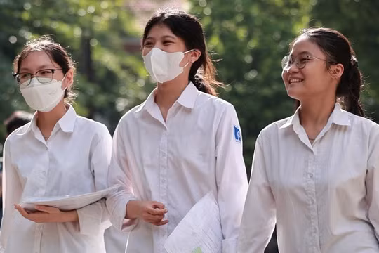 Nhiều trường đại học tại Hà Nội xét tuyển IELTS kết hợp học bạ năm 2024