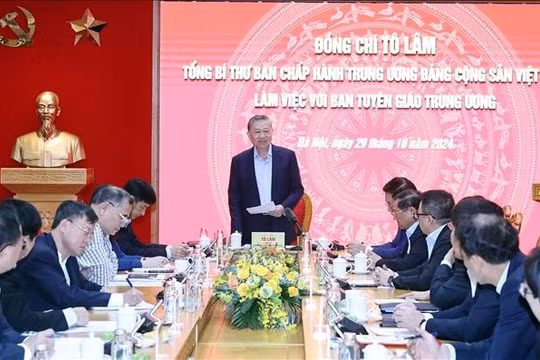 Tiếp tục đổi mới mạnh mẽ công tác tuyên giáo theo hướng chủ động