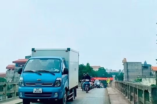 Hải Dương sẽ tạm dừng lưu thông qua 3 cầu để thử tải