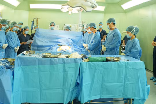 Bốn bệnh nhân nguy kịch được cứu sống nhờ tạng hiến của một người bệnh chết não