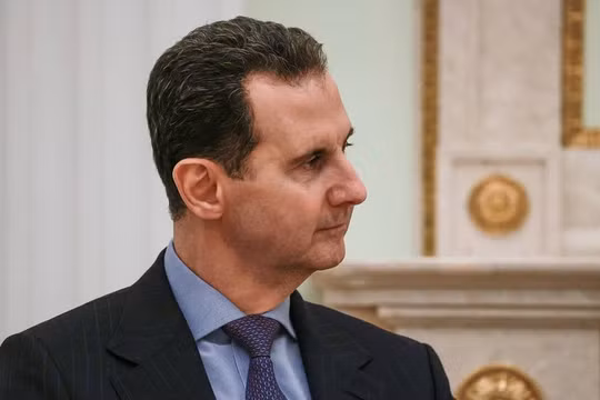 Tổng thống Syria trốn sang Nga sau khi bị lật đổ, xuất hiện tình trạng hỗn loạn và cướp bóc