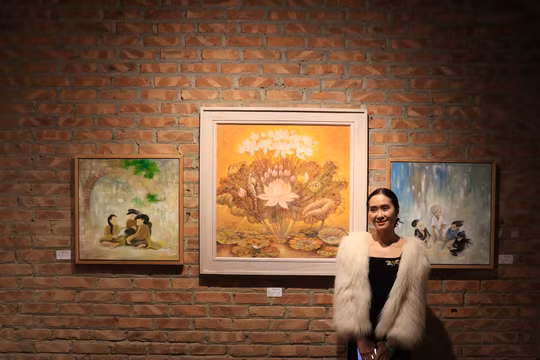 Hoạ sĩ Nguyễn Thị Hằng Nga: 'Làm hội hoạ là phải kiên trì, cháy hết mình với từng tác phẩm'