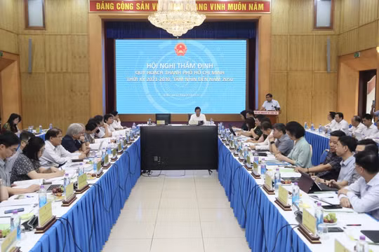 Diện tích TP HCM chỉ chiếm 0,6% cả nước, nhưng GDP góp tới 20%