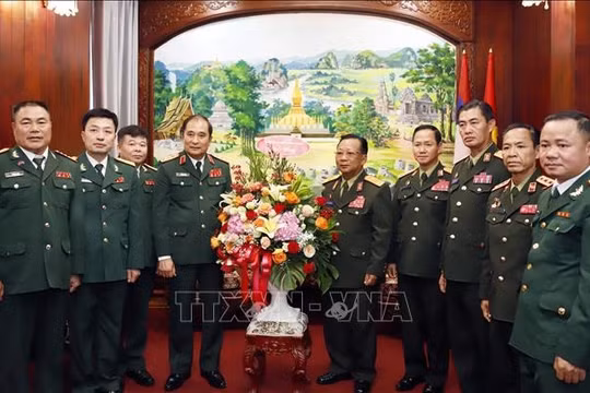 Bộ Quốc phòng Việt Nam chúc mừng 75 năm Ngày thành lập Quân đội Nhân dân Lào