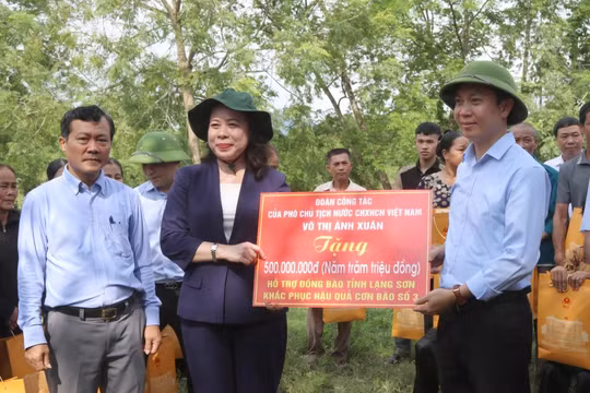 Phó Chủ tịch nước Võ Thị Ánh Xuân trao 500 triệu đồng hỗ trợ tỉnh Lạng Sơn khắc phục hậu quả sau bão