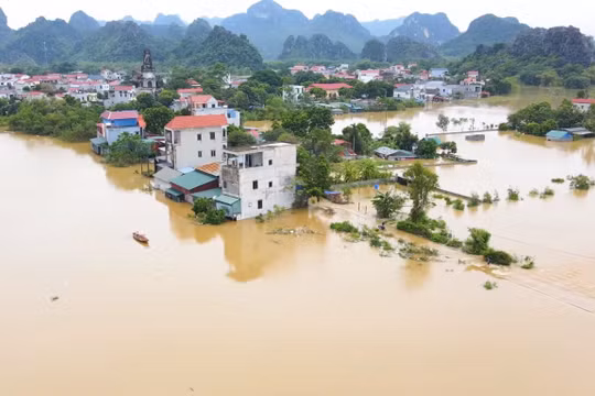Hà Nội: Nhiều xã tại huyện Mỹ Đức vẫn ngập sâu, một số nơi chưa có điện