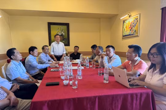 Người Việt Nam ở nước ngoài quyên góp ủng hộ đồng bào vùng bão, lũ