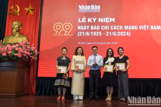 Báo Nhân Dân kỷ niệm 99 năm Ngày Báo chí cách mạng Việt Nam và khen thưởng nhiều hội viên xuất sắc