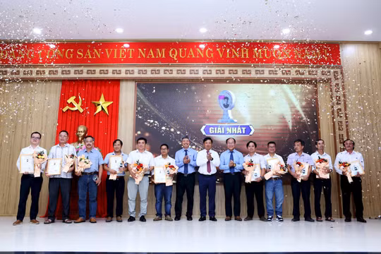 Quảng Nam: 60 tác giả, nhóm tác giả được trao thưởng Giải báo chí Huỳnh Thúc Kháng lần thứ 18