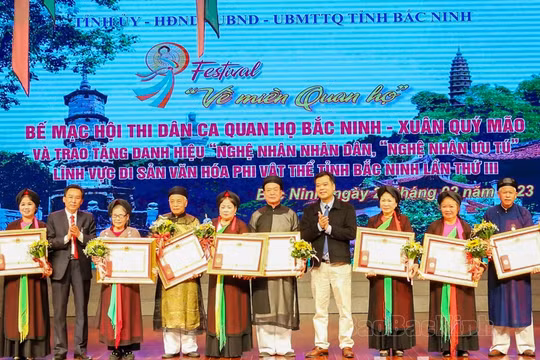 Bắc Ninh: 221 lượt nghệ sĩ, nghệ nhân Dân ca quan họ được phong tặng danh hiệu
