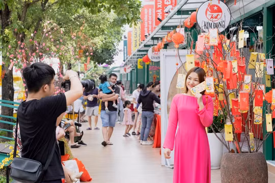 Trình Thủ tướng Chính phủ phương án nghỉ Tết Nguyên đán Ất Tỵ 2025