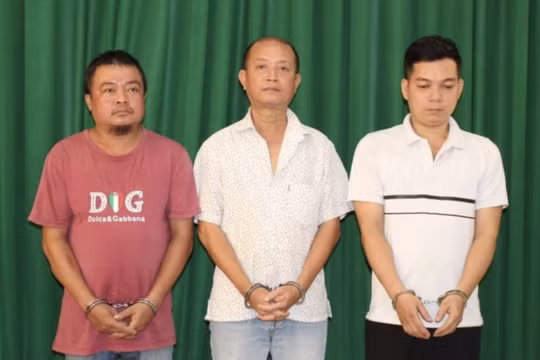 Công an TP HCM bắt thêm 3 người liên quan vụ sản xuất, buôn bán thuốc giả
