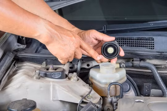 Tác dụng của dầu phanh ô tô: Bạn cần biết