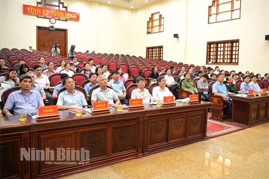 Ninh Bình: Tập trung chỉ đạo kiểm tra, giám sát tổ chức đảng gắn với người đứng đầu