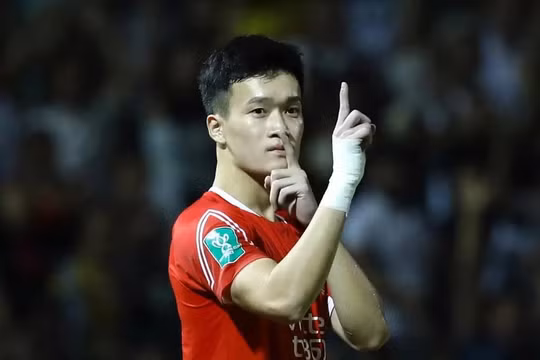Hoàng Đức không xuất ngoại, chưa chốt gia hạn hợp đồng