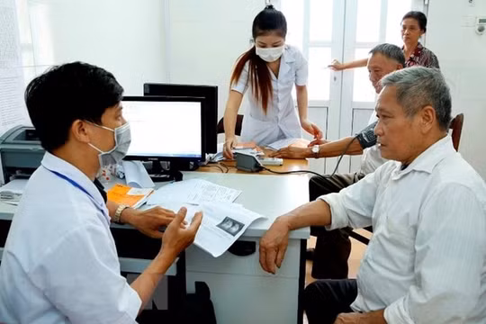 Phê duyệt Chiến lược quốc gia bảo vệ, chăm sóc và nâng cao sức khỏe Nhân dân