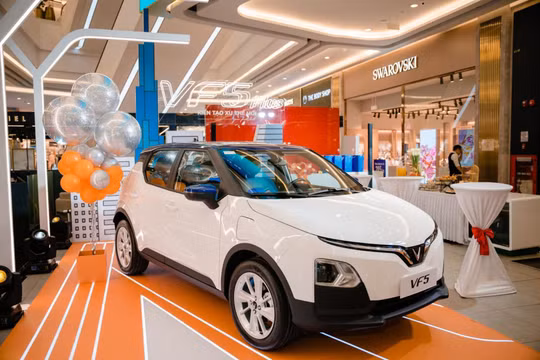 VF 5 Plus thắng áp đảo với giải thưởng kép “Xe của năm” 2024