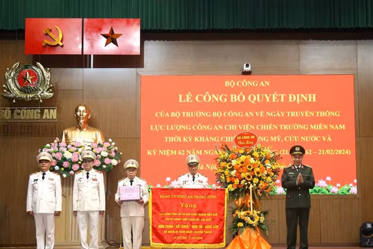 Bộ Công an công bố Ngày truyền thống lực lượng Công an chi viện chiến trường miền Nam