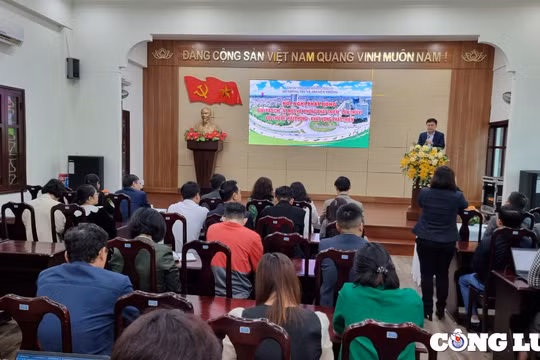Phát động giải Báo chí “Vì một Hải Phòng phát triển” lần thứ VI với chủ đề: Hải Phòng - Khát vọng phát triển