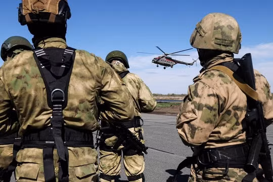 Nga tuyên bố tình trạng khẩn cấp, điều động quân đội khi Ukraine đã tiến sâu vào lãnh thổ