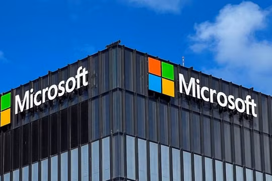 Microsoft gặp sự cố diện rộng, gián đoạn Outlook và Teams trên toàn cầu