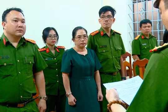 Giám đốc Ban Quản lý Dịch vụ Công ích TP Nha Trang 'câu kết' với doanh nghiệp nhằm 'thông thầu'