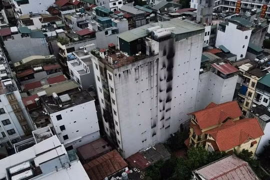 Giải pháp tạm thời ngừa cháy tại chung cư mini: “Chỉ có thể khắc phục”